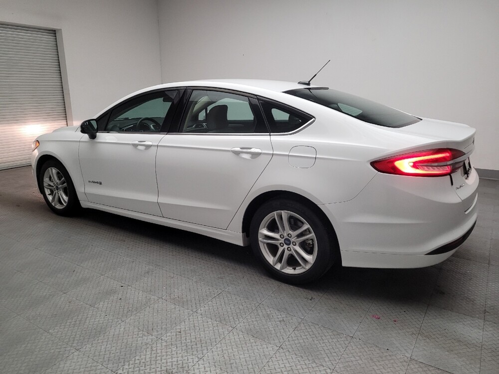 2018 Ford Fusion in Riverside, CA 92504 - 18121888 3