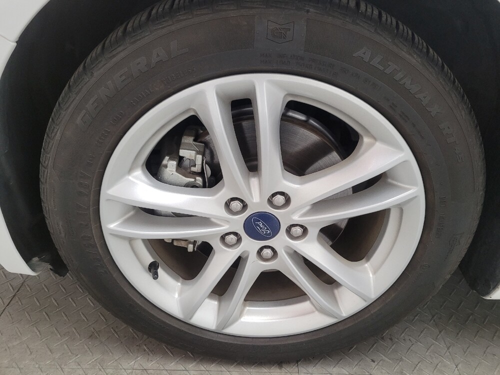 2018 Ford Fusion in Riverside, CA 92504 - 18121888 31