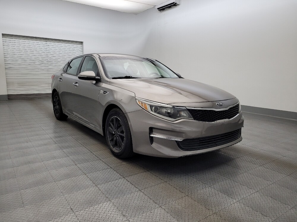 2016 Kia Optima in Glendale, AZ 85301 - 18121894 13