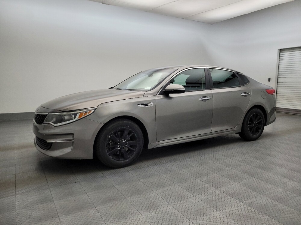 2016 Kia Optima in Glendale, AZ 85301 - 18121894 2