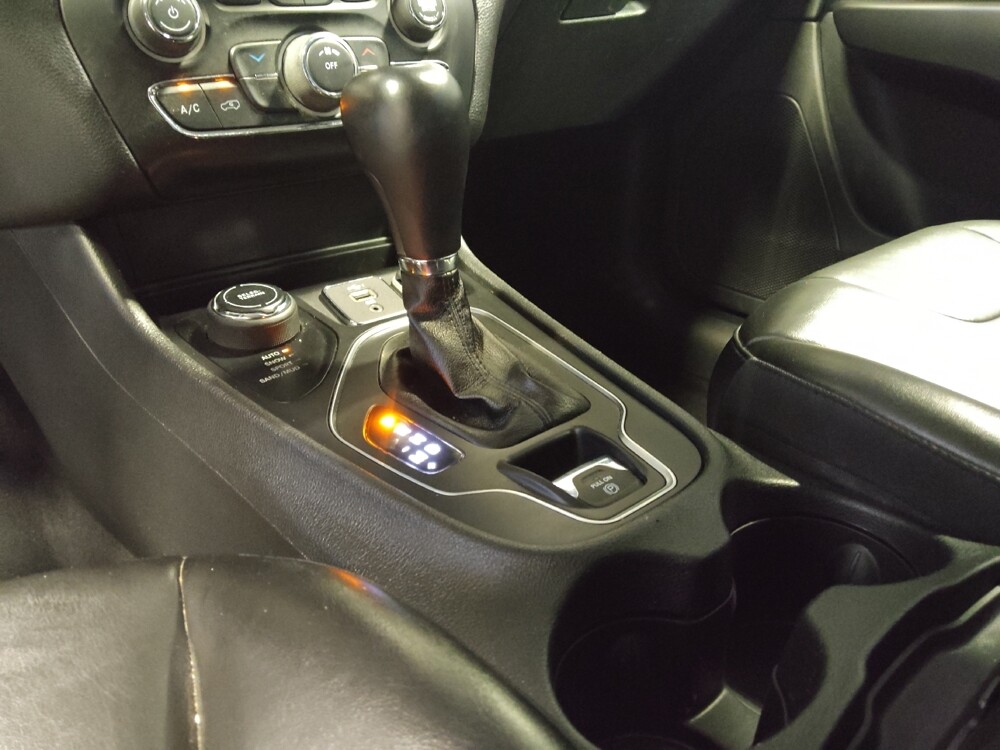 2020 Jeep Cherokee in Mesa, AZ 85210 - 18121896 26