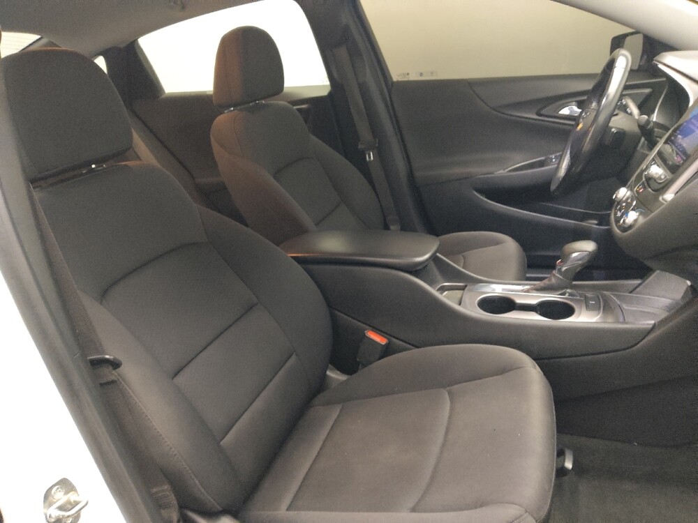 2021 Chevrolet Malibu in Union City, GA 30291 - 18121920 21