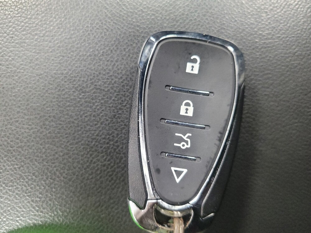 2021 Chevrolet Malibu in Union City, GA 30291 - 18121920 32