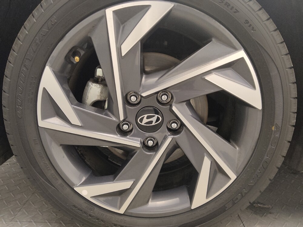 2025 Hyundai Elantra in Birmingham, AL 35215 - 18121925 31