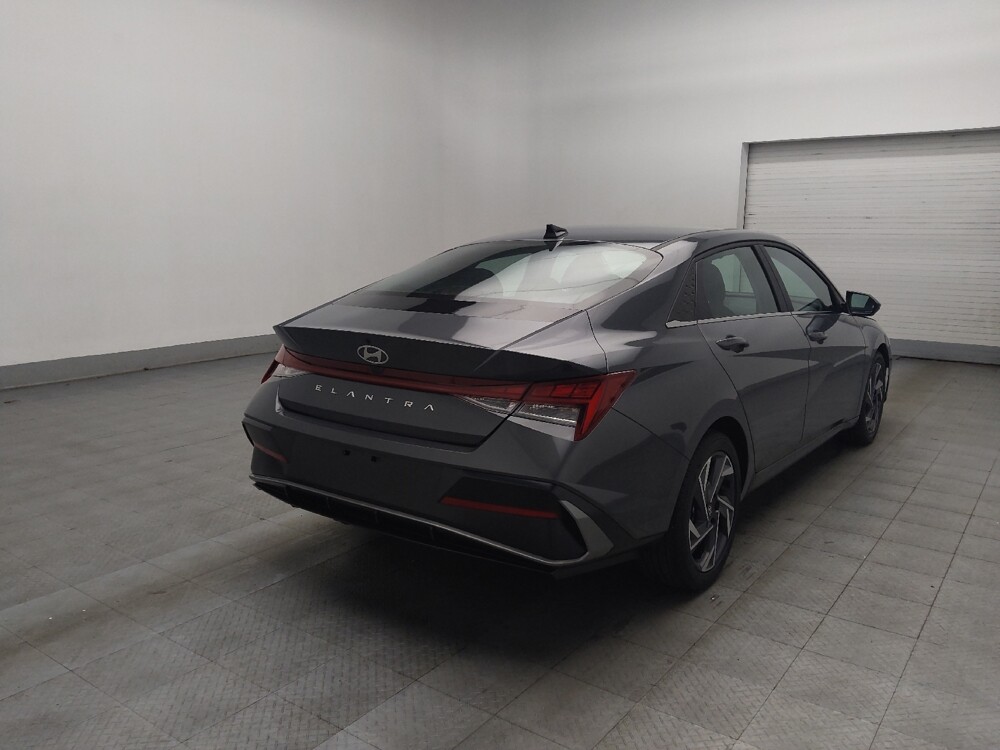 2025 Hyundai Elantra in Birmingham, AL 35215 - 18121925 9