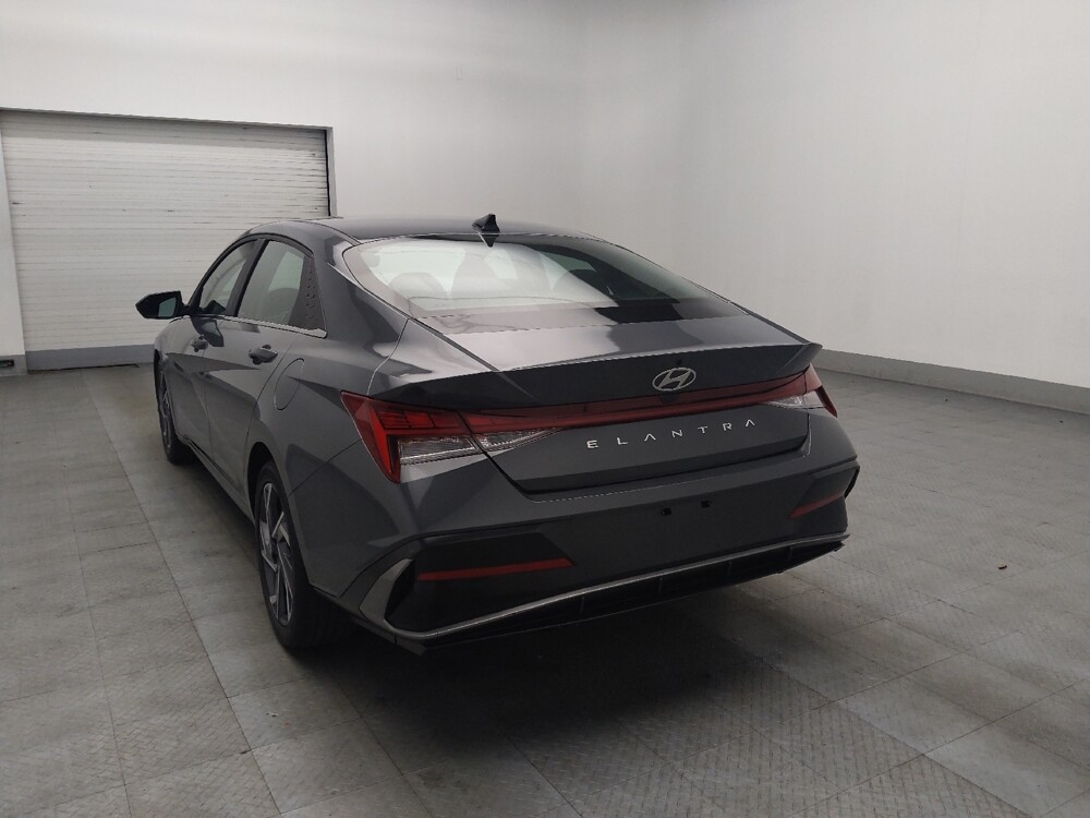 2025 Hyundai Elantra in Birmingham, AL 35215 - 18121925 5