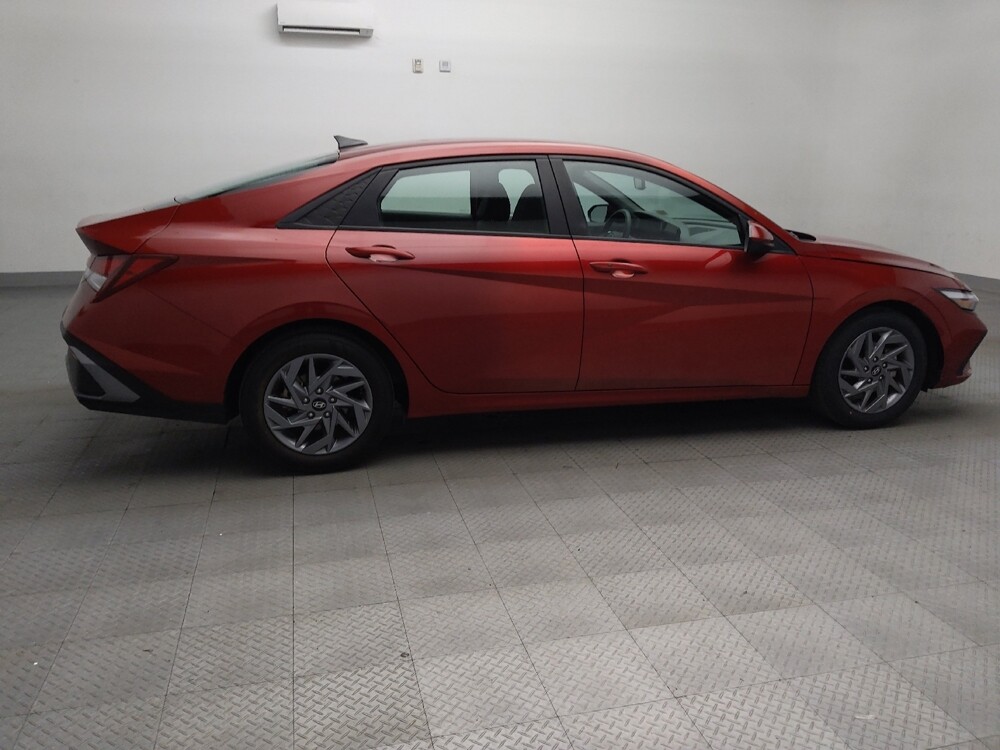 2024 Hyundai Elantra in Lewisville, TX 75067 - 18121935 10