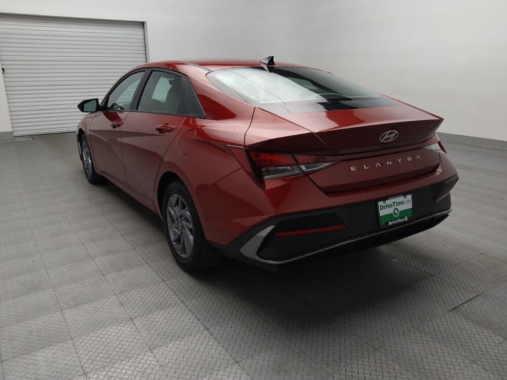 2024 Hyundai Elantra in Lewisville, TX 75067 - 18121935 5