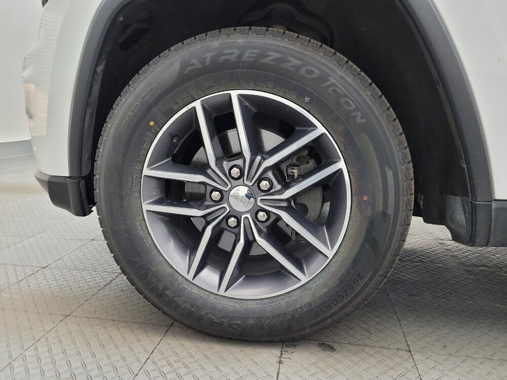 2017 Jeep Grand Cherokee in Glendale, AZ 85301 - 18121939 31