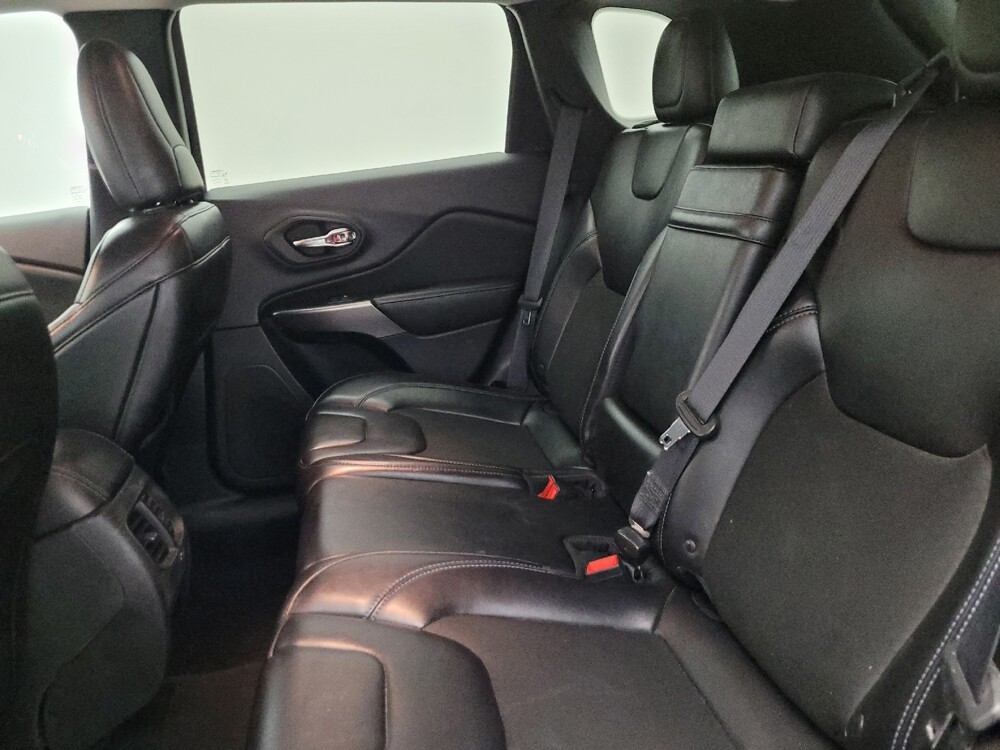 2019 Jeep Cherokee in Mesa, AZ 85210 - 18121940 18