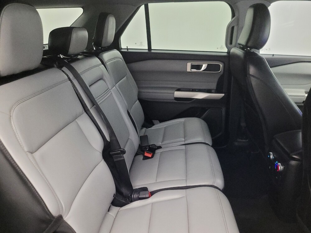 2021 Ford Explorer in Mesa, AZ 85210 - 18121942 19