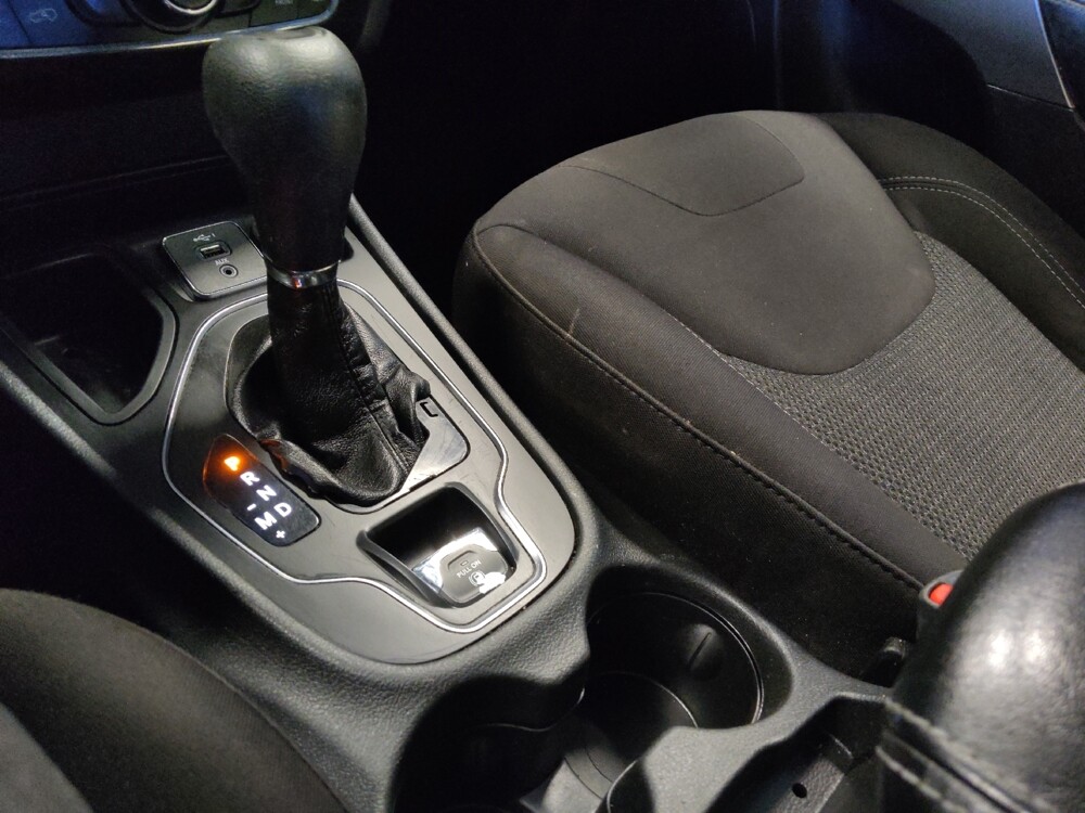 2019 Jeep Cherokee in Tucson, AZ 85705 - 18121944 26