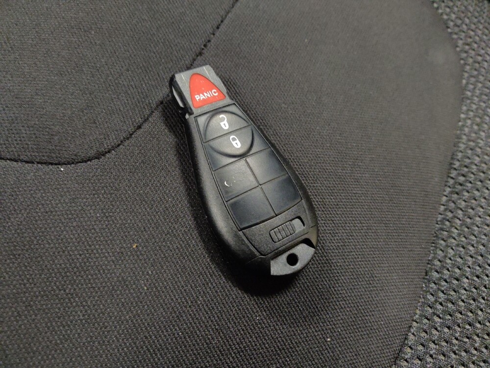 2019 Jeep Cherokee in Tucson, AZ 85705 - 18121944 32