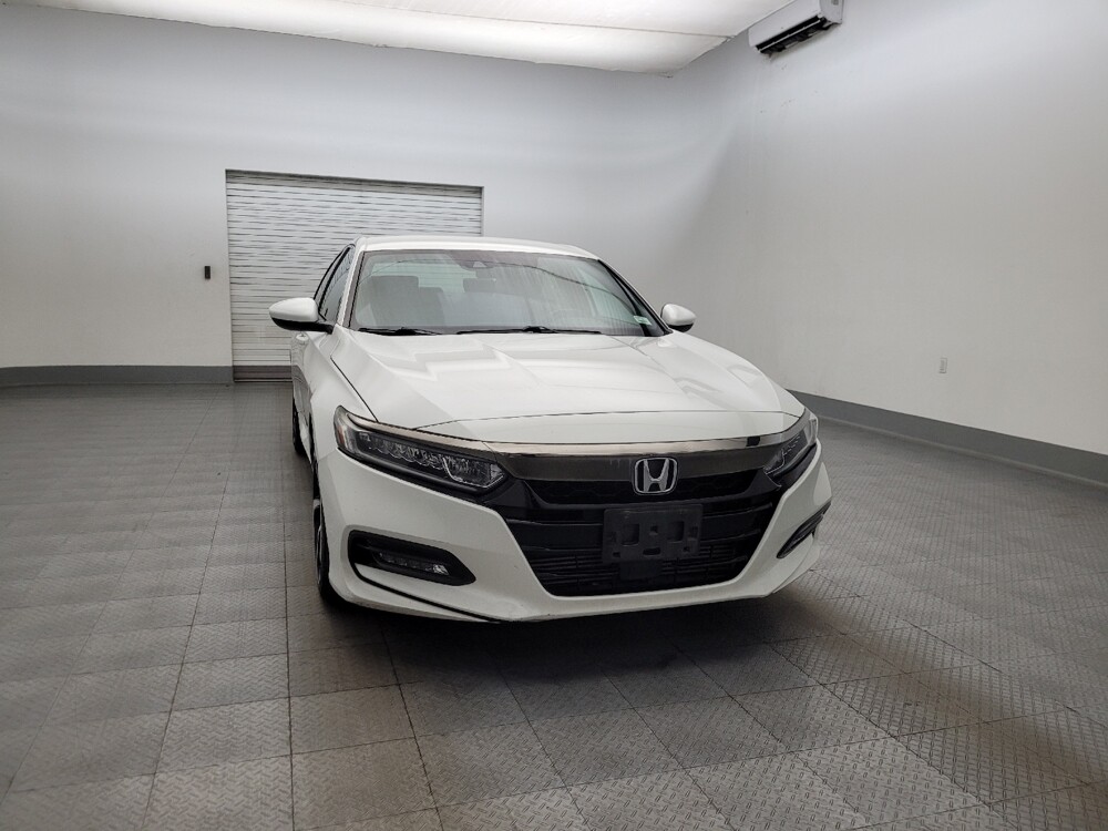 2018 Honda Accord in Glendale, AZ 85301 - 18121949 14