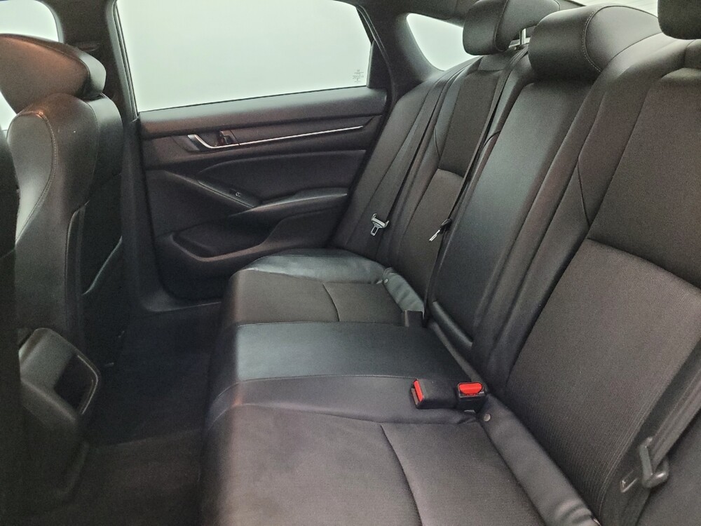 2018 Honda Accord in Glendale, AZ 85301 - 18121949 18