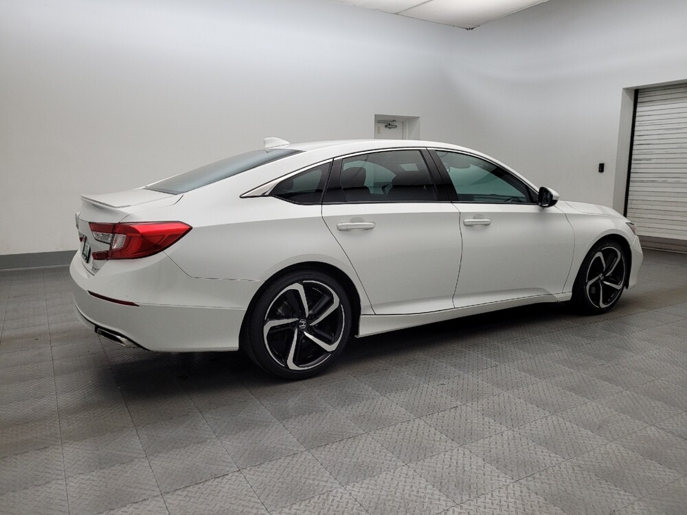 2018 Honda Accord in Glendale, AZ 85301 - 18121949 10
