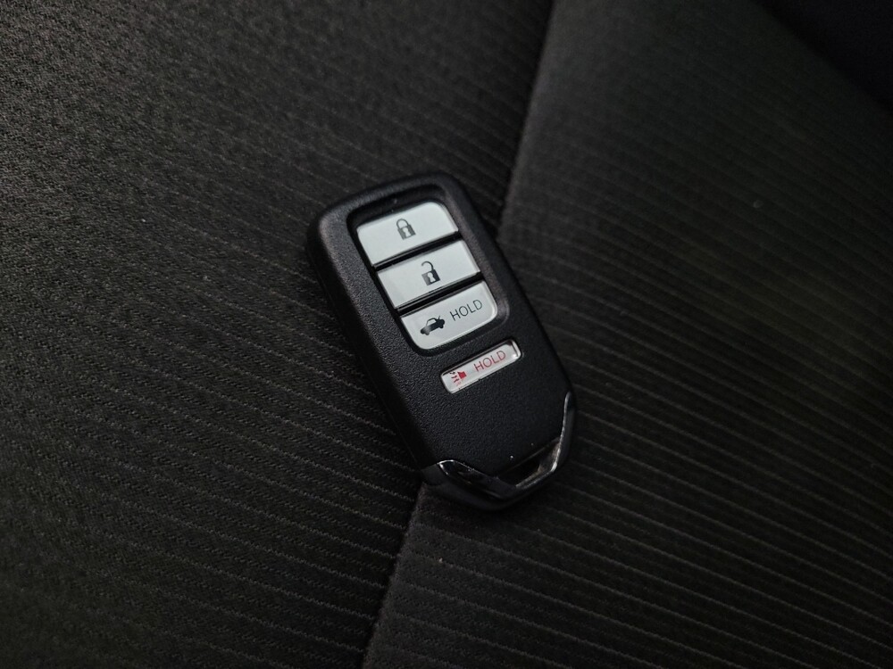 2018 Honda Accord in Glendale, AZ 85301 - 18121949 32