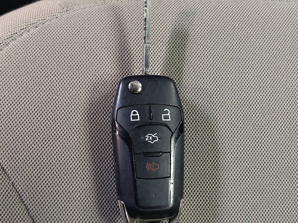 2021 Ford Explorer in Tampa, FL 33619 - 18121951 32