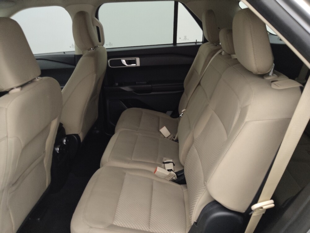 2021 Ford Explorer in Tampa, FL 33619 - 18121951 18