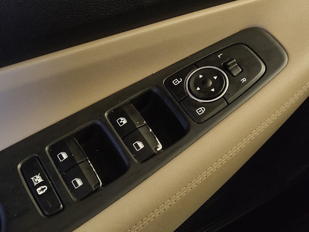 2019 Hyundai Santa Fe in Tampa, FL 33619 - 18121952 27