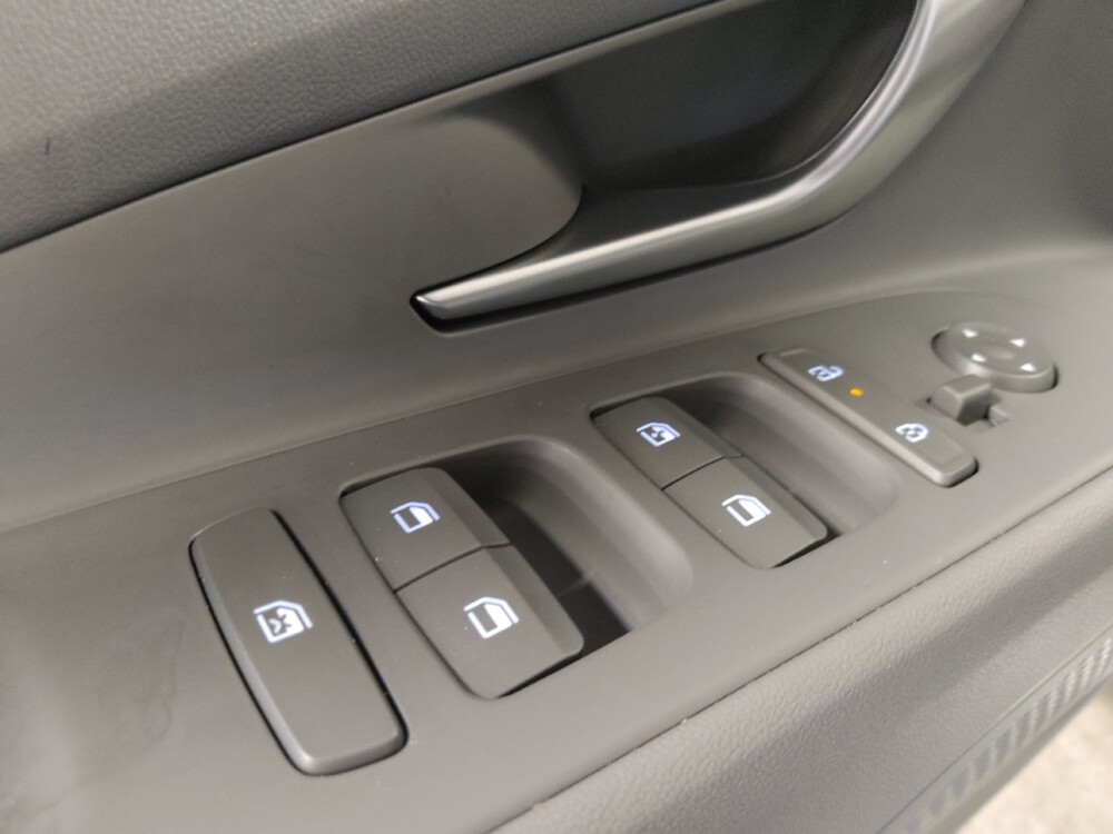 2025 Hyundai Elantra in Bradenton, FL 34207 - 18121957 27