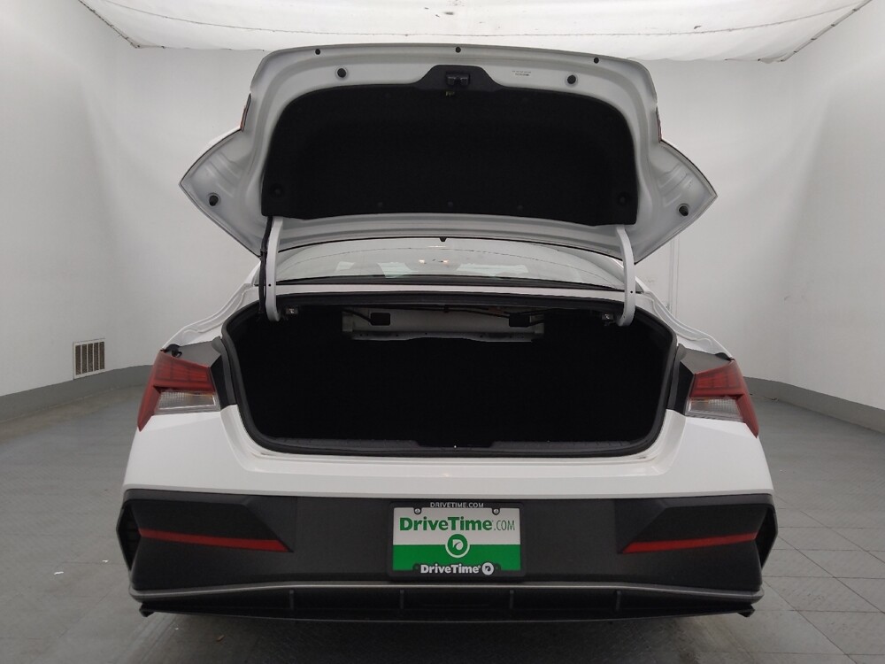 2025 Hyundai Elantra in Bradenton, FL 34207 - 18121957 29