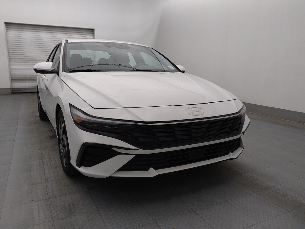 2025 Hyundai Elantra in Bradenton, FL 34207 - 18121957 14