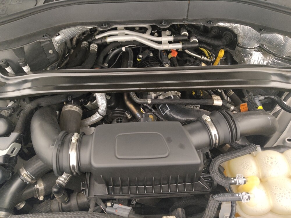 2020 Ford Explorer in Tampa, FL 33619 - 18121958 30