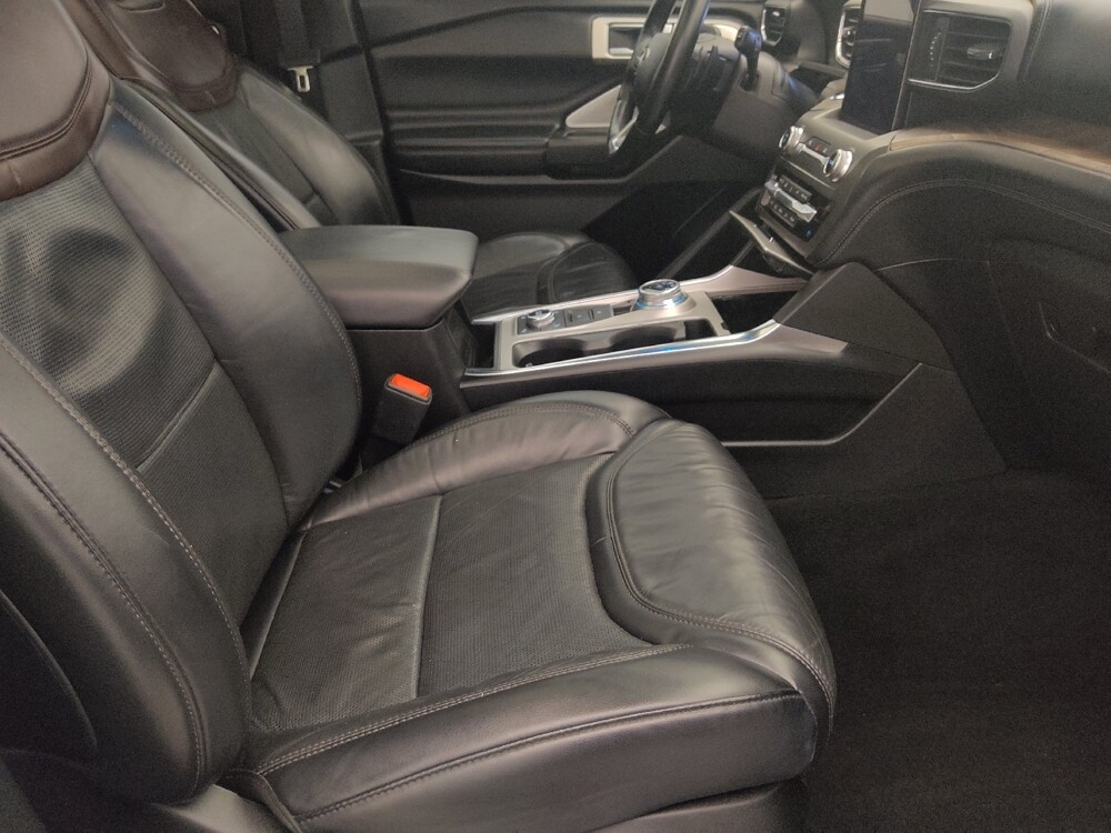 2020 Ford Explorer in Tampa, FL 33619 - 18121958 21