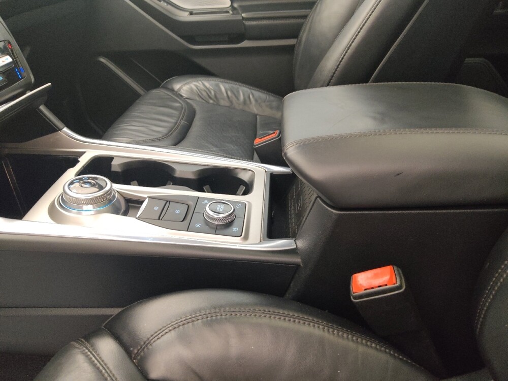 2020 Ford Explorer in Tampa, FL 33619 - 18121958 26