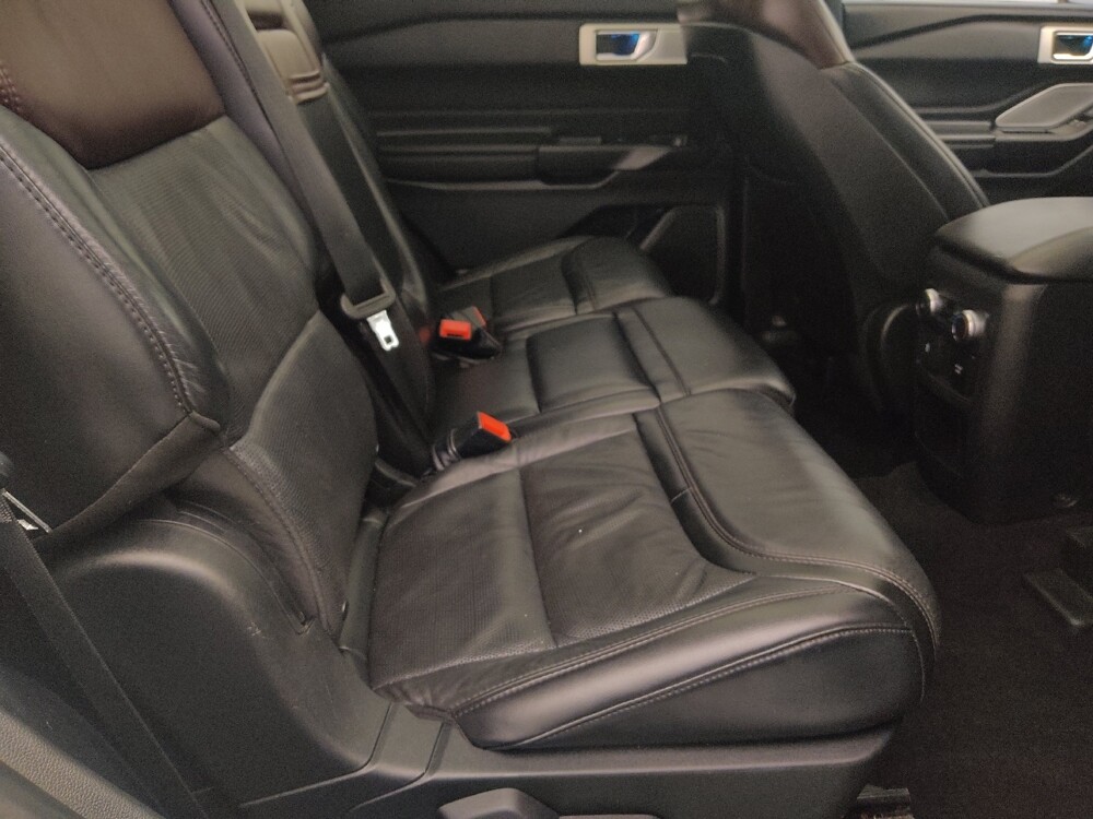 2020 Ford Explorer in Tampa, FL 33619 - 18121958 19