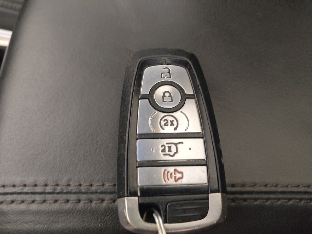 2020 Ford Explorer in Tampa, FL 33619 - 18121958 32