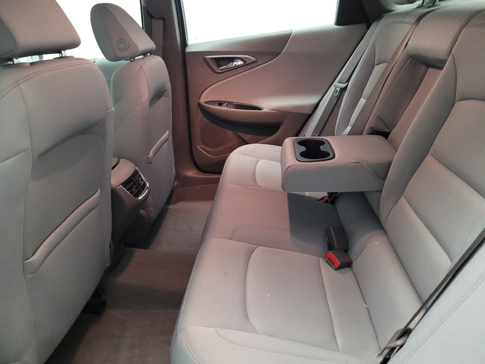 2022 Chevrolet Malibu in Riverside, CA 92504 - 18121964 18