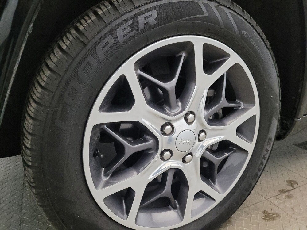 2019 Jeep Grand Cherokee in New Castle, DE 19720 - 18121970 31