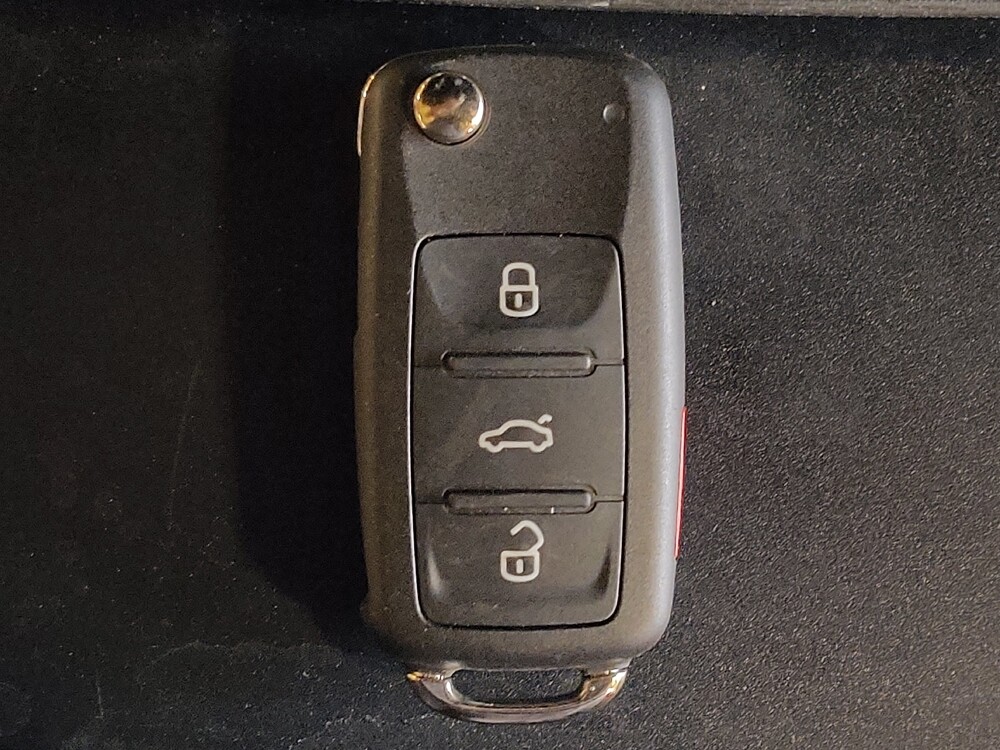 2018 Volkswagen Jetta in Savannah, GA 31419 - 18121980 32