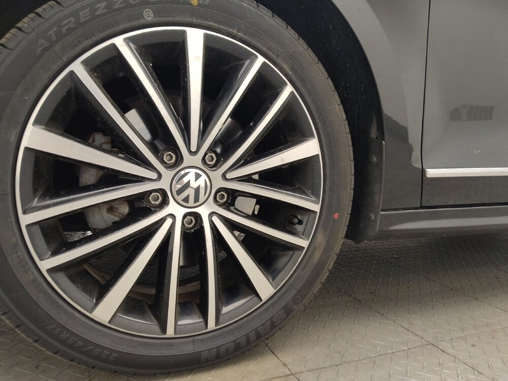 2018 Volkswagen Jetta in Savannah, GA 31419 - 18121980 31