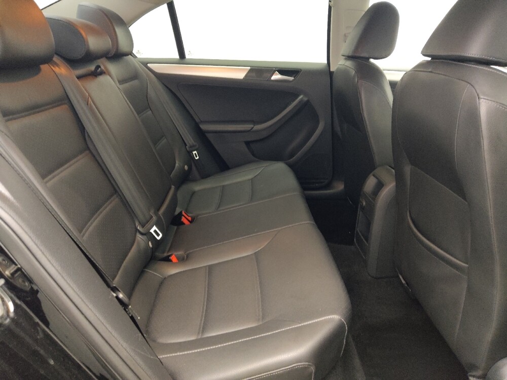 2018 Volkswagen Jetta in Savannah, GA 31419 - 18121980 19