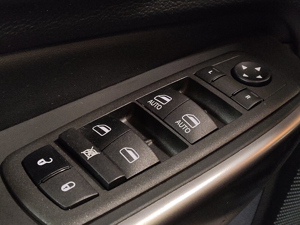 2022 Jeep Cherokee in Pensacola, FL 32505 - 18121990 27