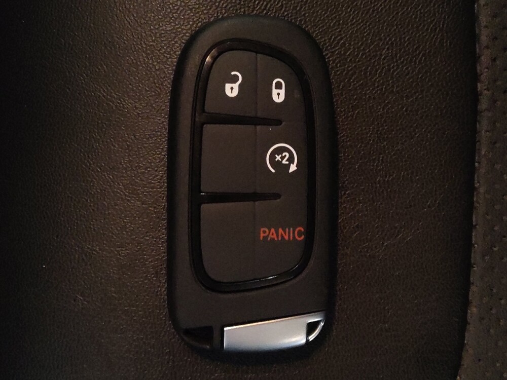 2022 Jeep Cherokee in Pensacola, FL 32505 - 18121990 32