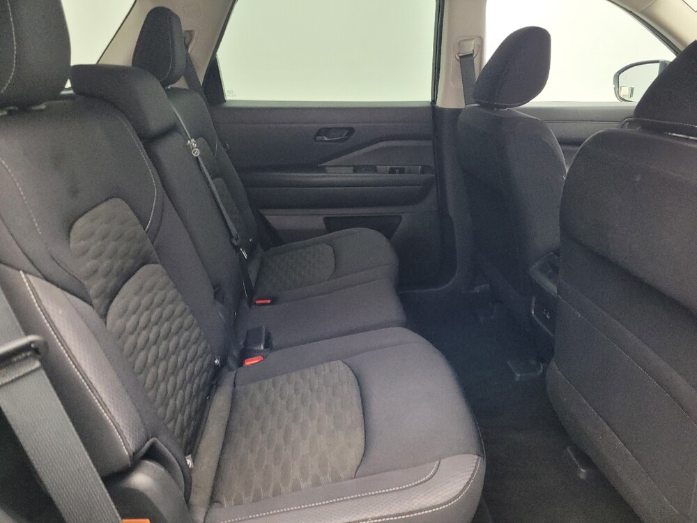 2023 Nissan Pathfinder in Pensacola, FL 32505 - 18121991 19