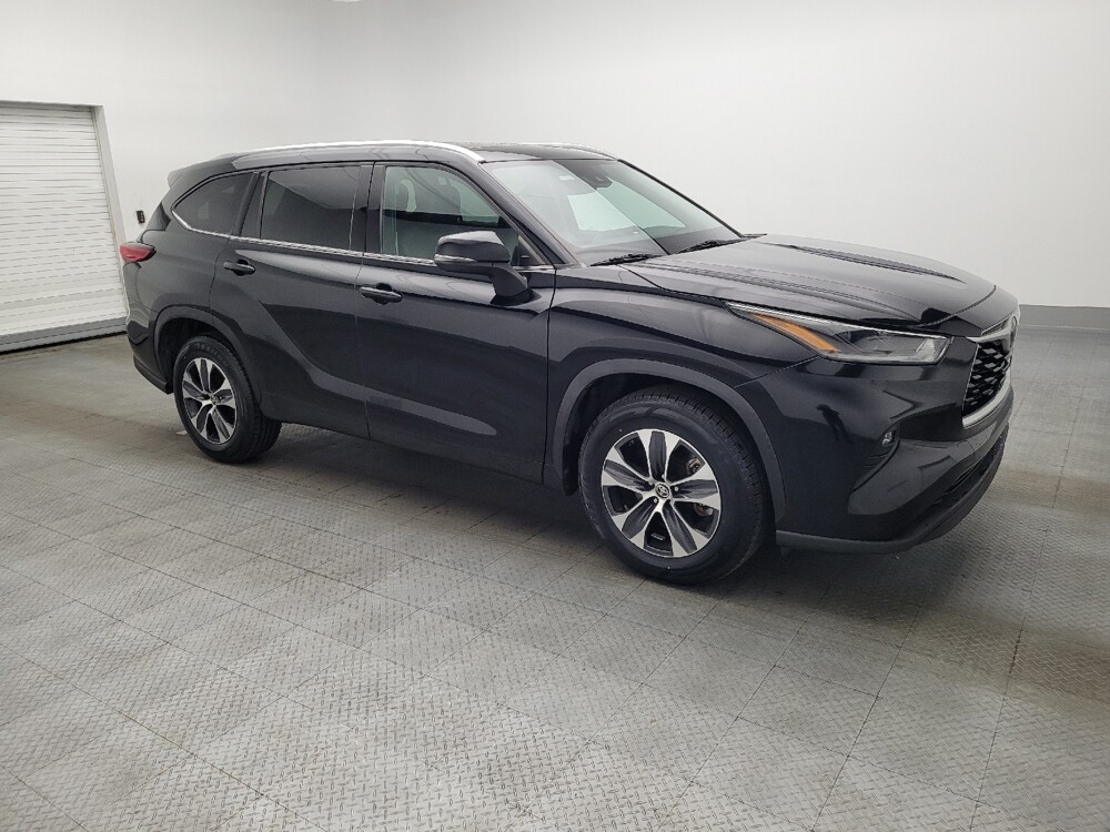 2021 Toyota Highlander in West Palm Beach, FL 33409 - 18121996 11