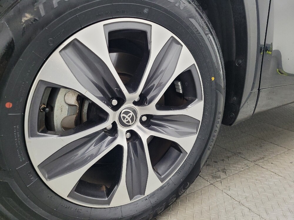 2021 Toyota Highlander in West Palm Beach, FL 33409 - 18121996 31