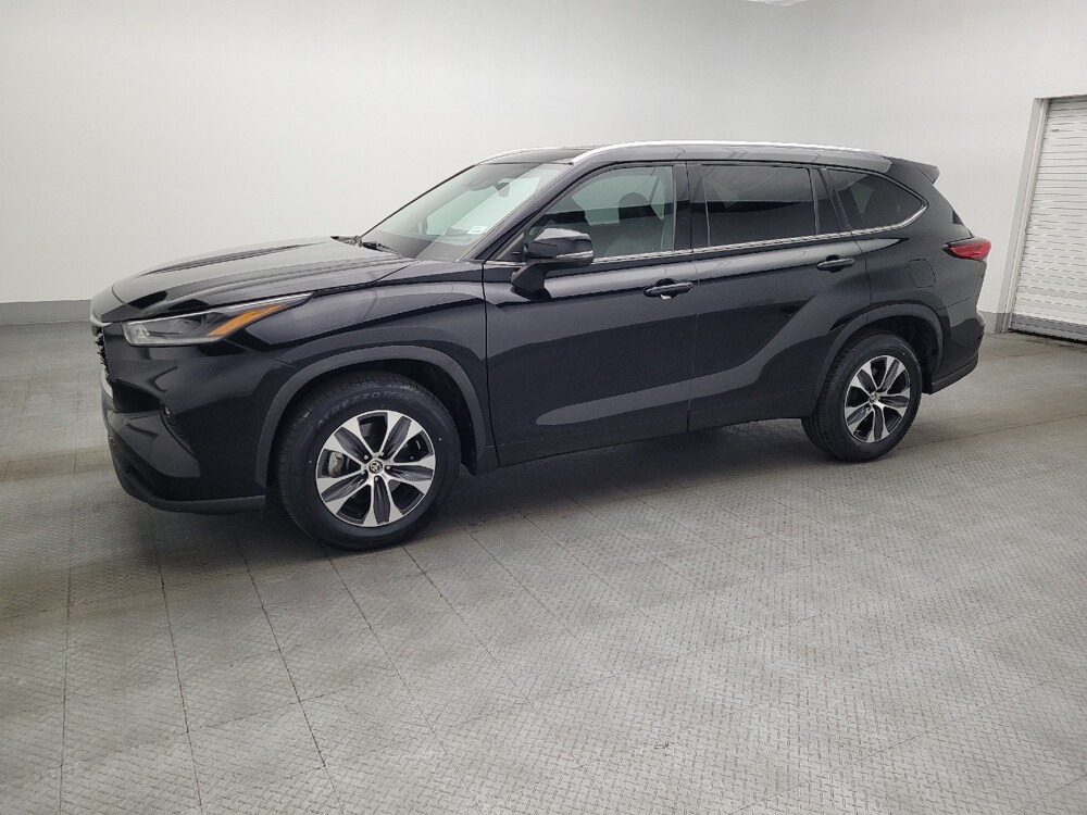 2021 Toyota Highlander in West Palm Beach, FL 33409 - 18121996 2