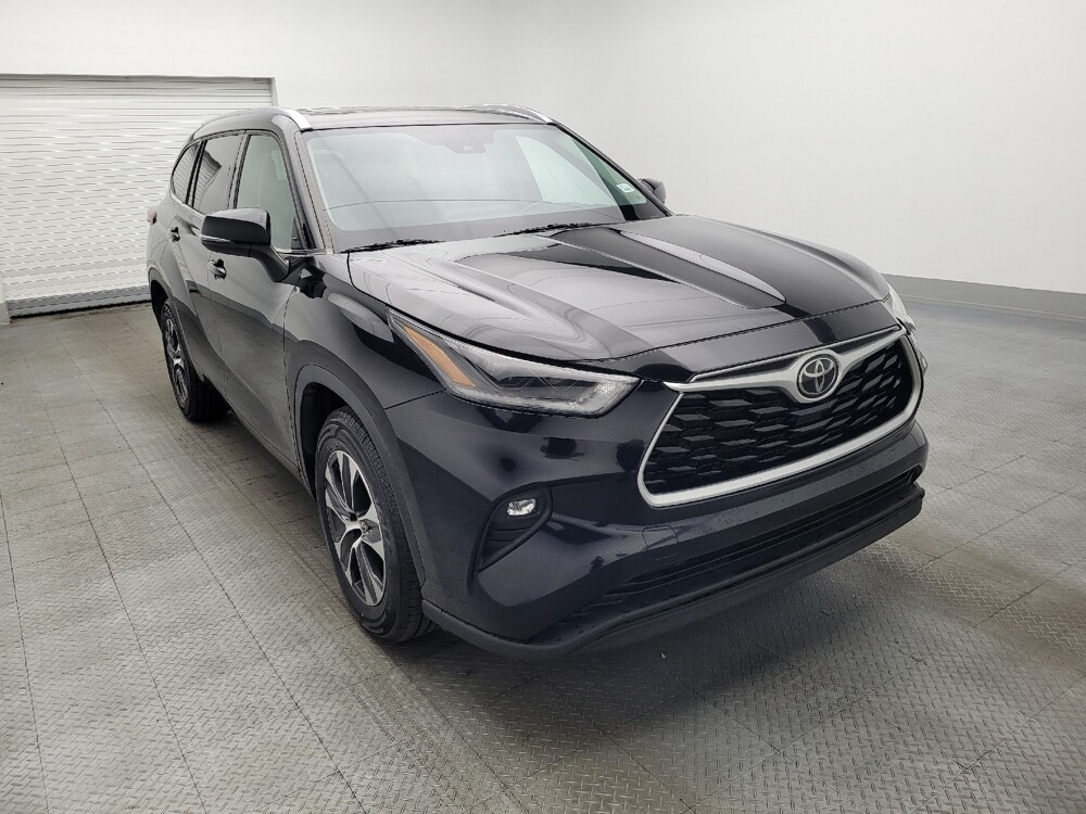 2021 Toyota Highlander in West Palm Beach, FL 33409 - 18121996 13