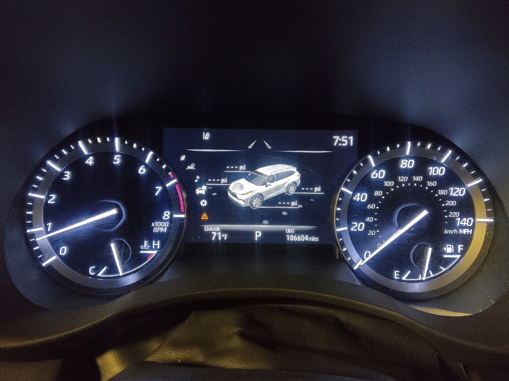 2021 Toyota Highlander in West Palm Beach, FL 33409 - 18121996 23