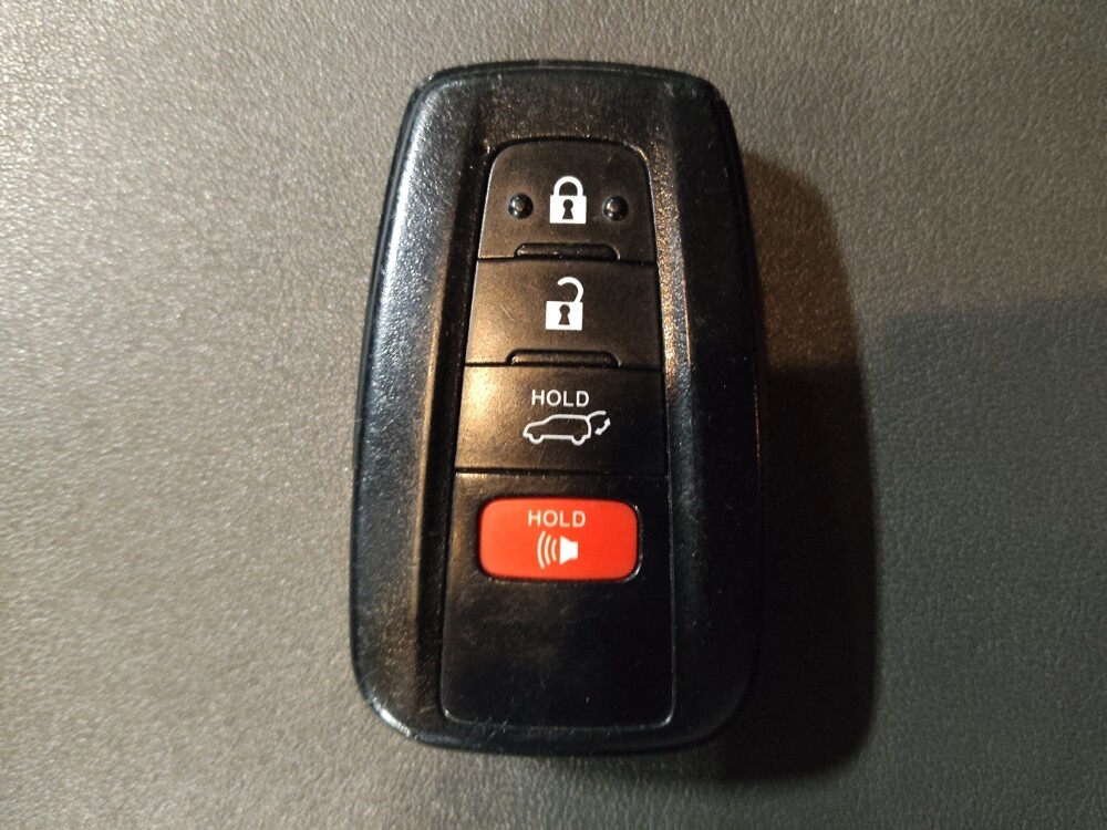 2021 Toyota Highlander in West Palm Beach, FL 33409 - 18121996 32