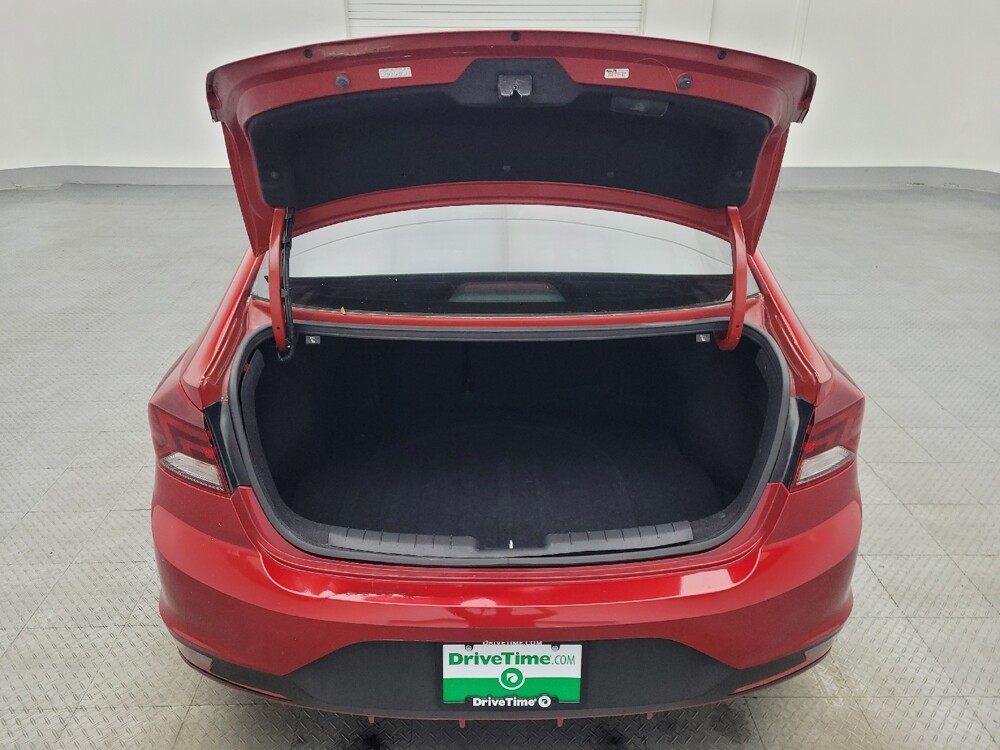 2019 Hyundai Elantra in Savannah, GA 31419 - 18121999 29