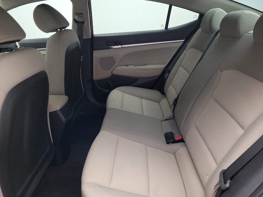 2019 Hyundai Elantra in Savannah, GA 31419 - 18121999 18