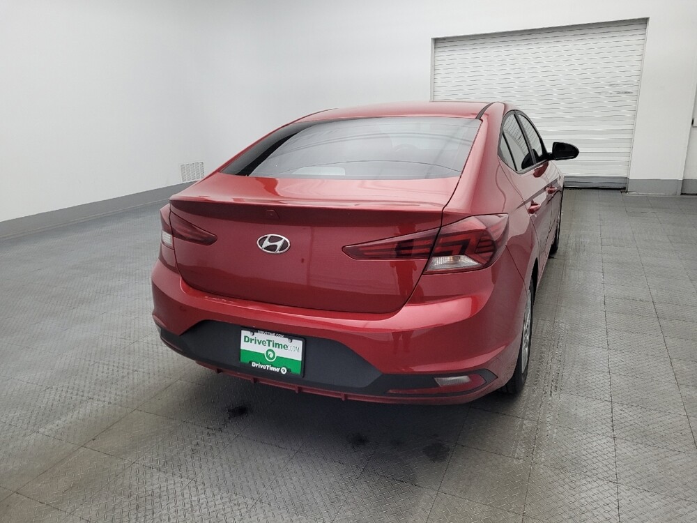 2019 Hyundai Elantra in Savannah, GA 31419 - 18121999 7