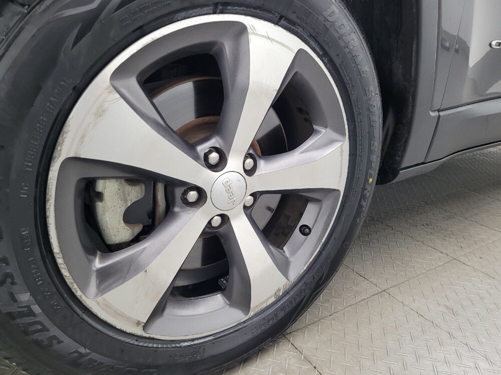 2021 Jeep Cherokee in Savannah, GA 31419 - 18122002 31